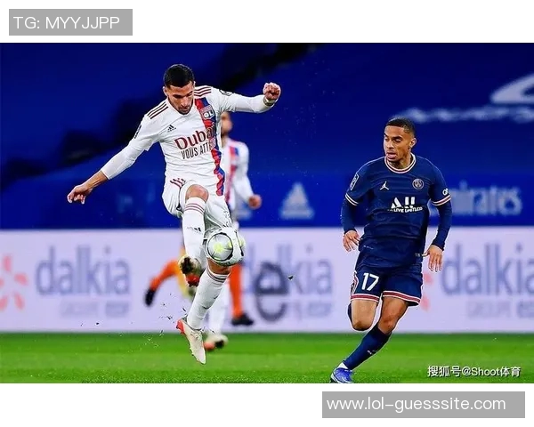 德甲激战：里昂与波尔图鏖战成平局战术解析引发全场热议