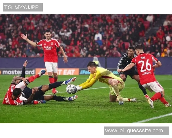 中超赛场惊现冷门皇马补时绝杀本菲卡引发全场狂欢 中超赛场惊现冷门皇马补时绝杀本菲卡引发全场狂欢