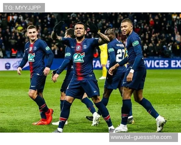 国王杯激战巴黎圣日耳曼小胜马竞红牌事件引发全场热议与数据分析