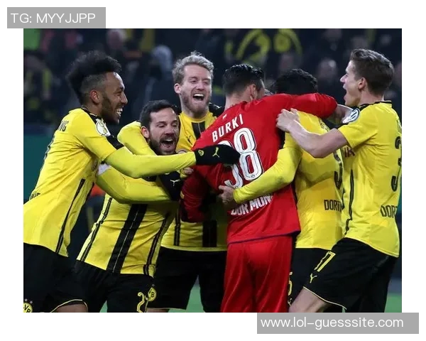 本菲卡友谊赛大胜多特蒙德五球狂潮补时进球点燃全场激情 本菲卡友谊赛大胜多特蒙德五球狂潮补时进球点燃全场激情