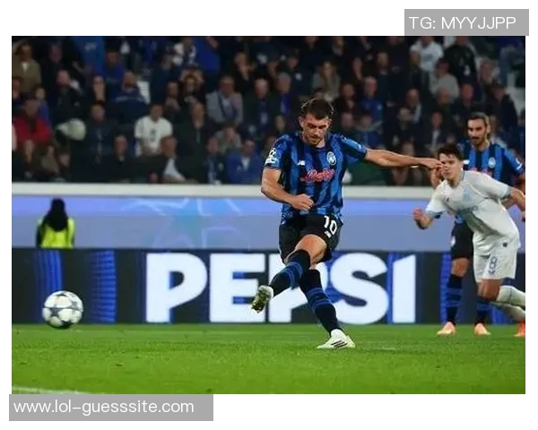 友谊赛精彩回顾：那不勒斯轻取切尔西点球大战引发全场热潮