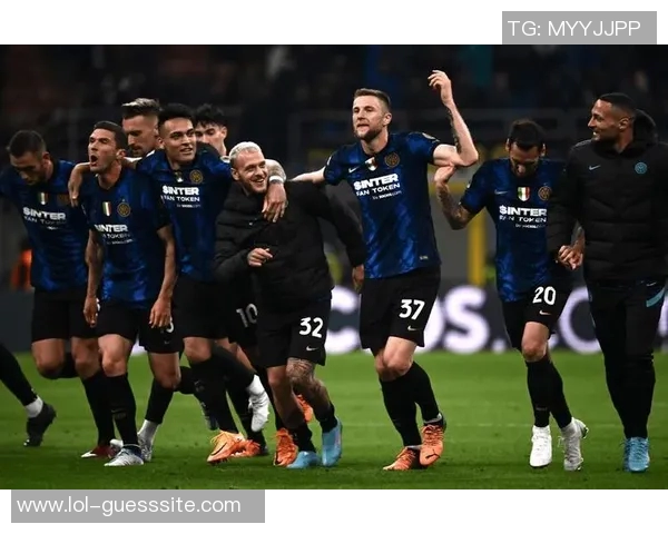 国王杯经典对决AC米兰凭帽子戏法逆转国米晋级四强