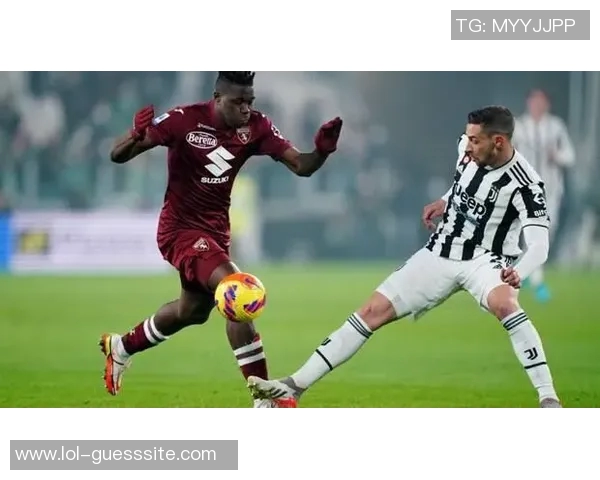 足总杯精彩对决波尔图与尤文图斯激战成平局帽子戏法引发全场热潮